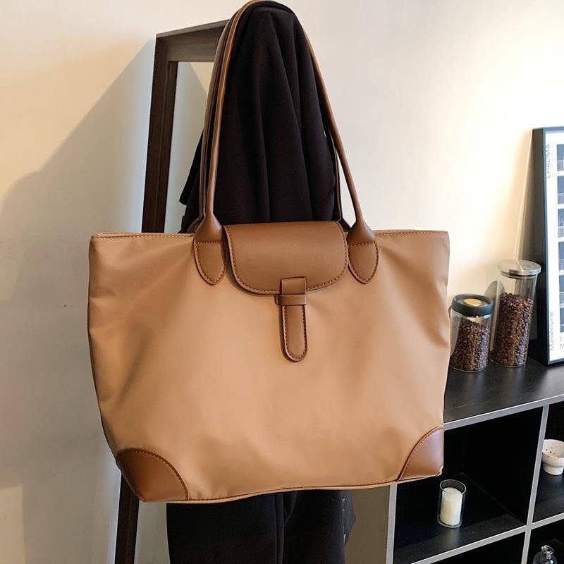 Commuting Premium High Capacity Tote Bag for Women - Image 8