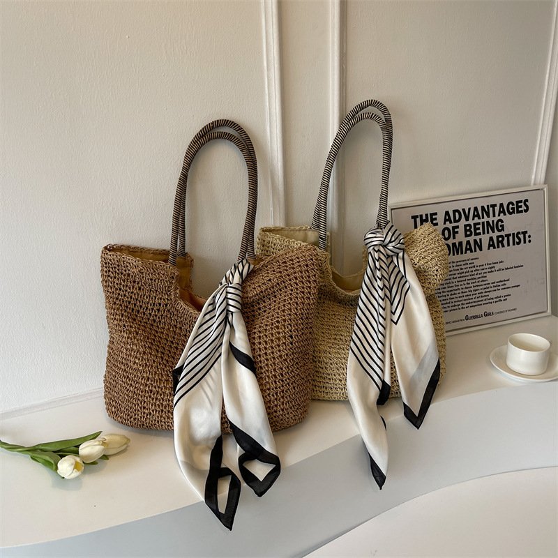 Casual Woven Bag Women's New Large Capacity One-shoulder Portable - Image 5