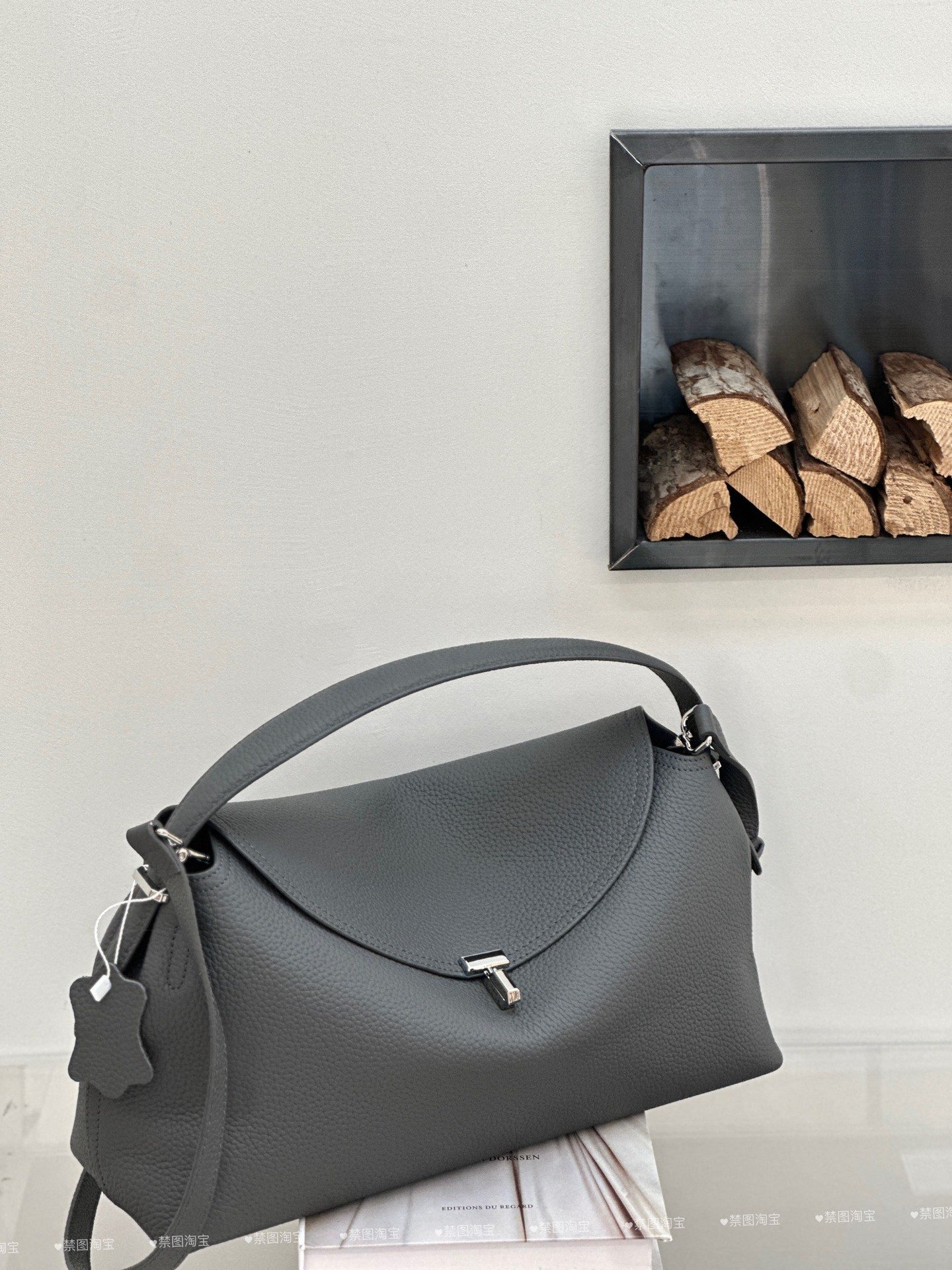 Genuine Leather Women's Bag, Cross-border High-end T-shaped Lock, Large-capacity Shoulder And Handbag, Top-layer Cowhide Underarm Bag - Image 3
