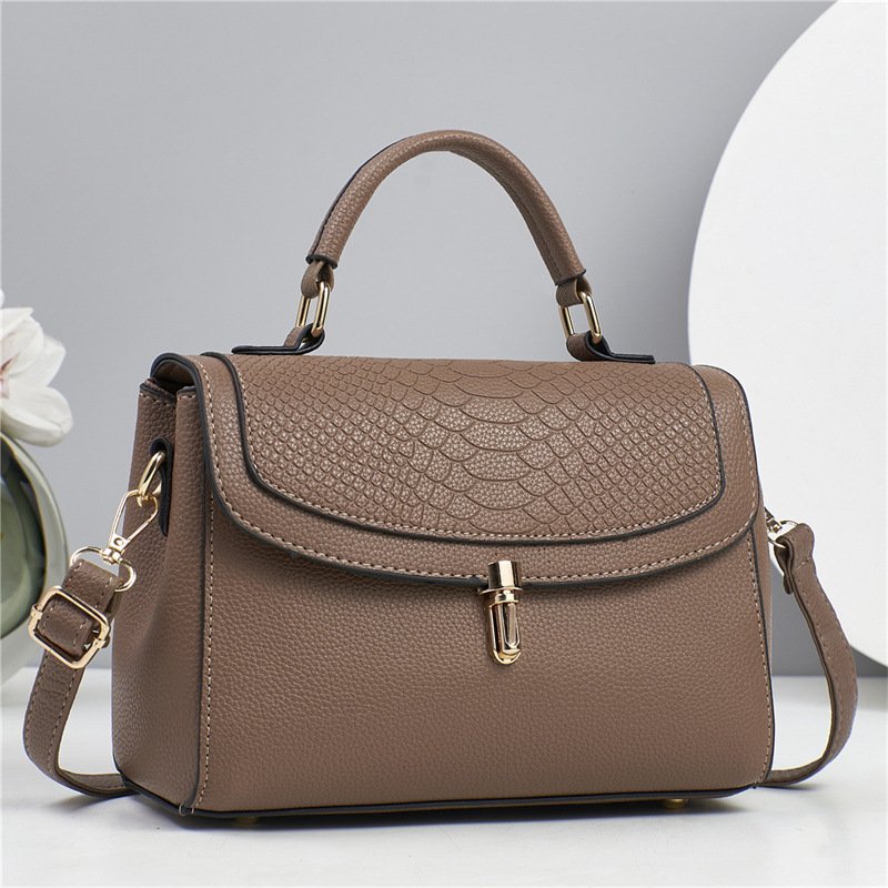 Fashionable Trendy Large-capacity Womens Shouldercrossbody Bag - Image 9