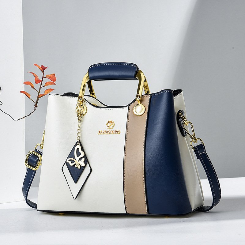 Women's Underarm Elegant One-shoulder Portable Messenger Bag - Image 3