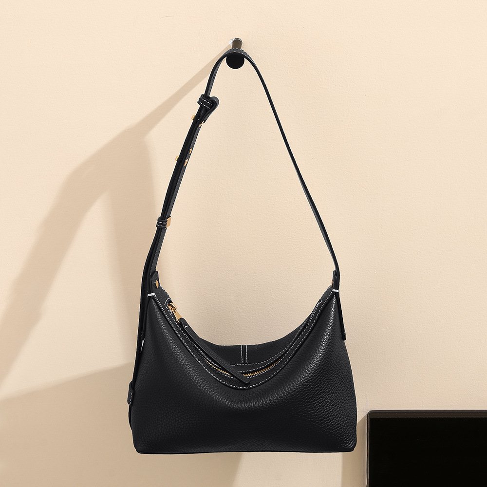 New Crossbody Bag With A Sophisticated High-end Feel - Image 2