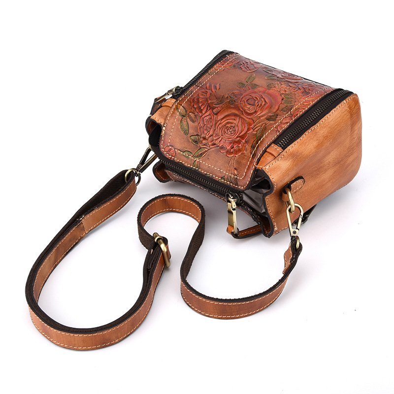 Fashionable Leather Vintage hand embossed handbag with shoulder inclined water bucket - Image 2