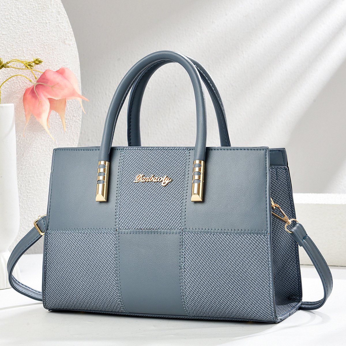 New Stylish Large-capacity Womens Tote Bag With A Bold Color-block Patchwork Design - Image 5
