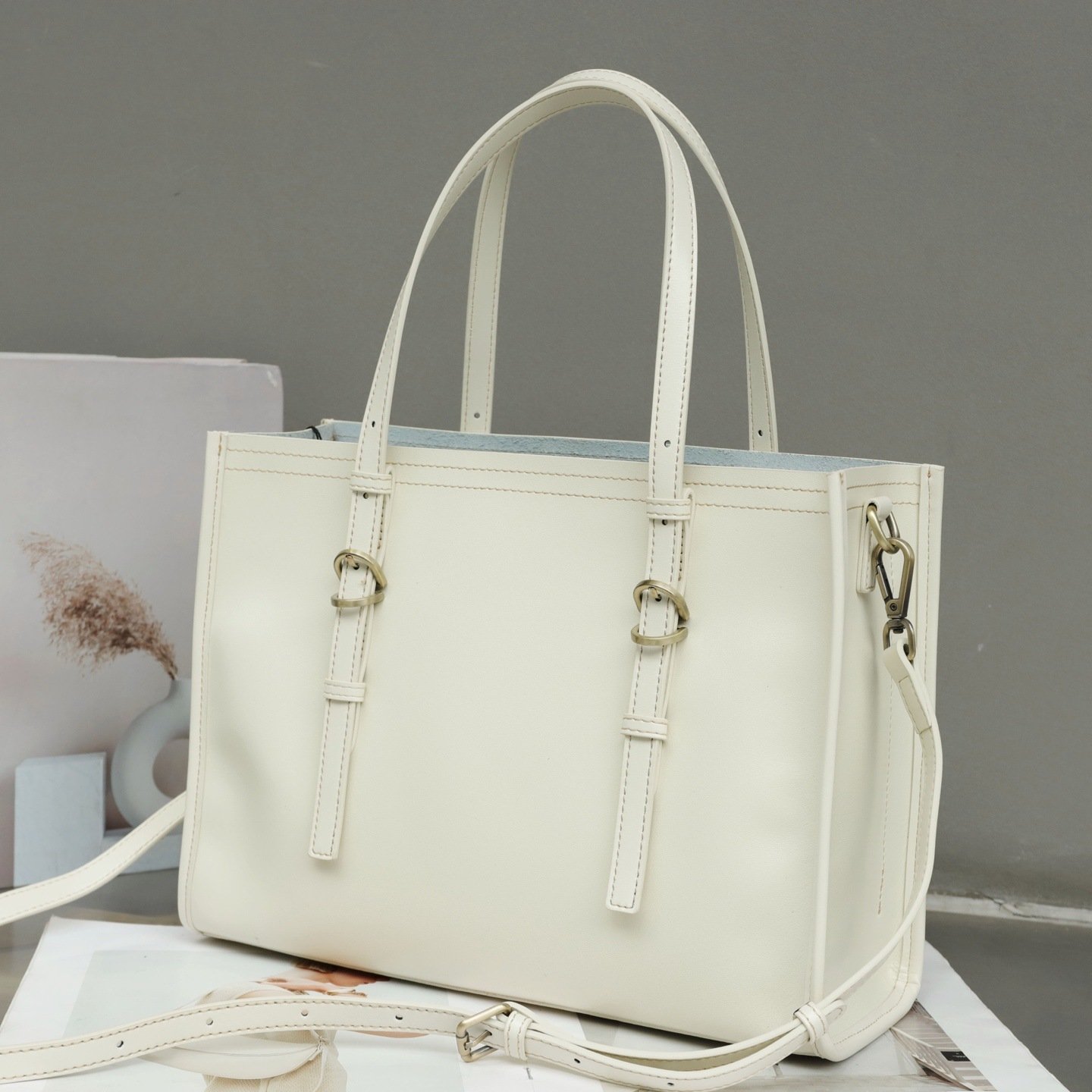 New Genuine Leather Women's Bag, Top-grain Cowhide Shopping Bag, Luxury Feel, Commuter Handbag, Single Shoulder And Crossbody Bag - Image 3