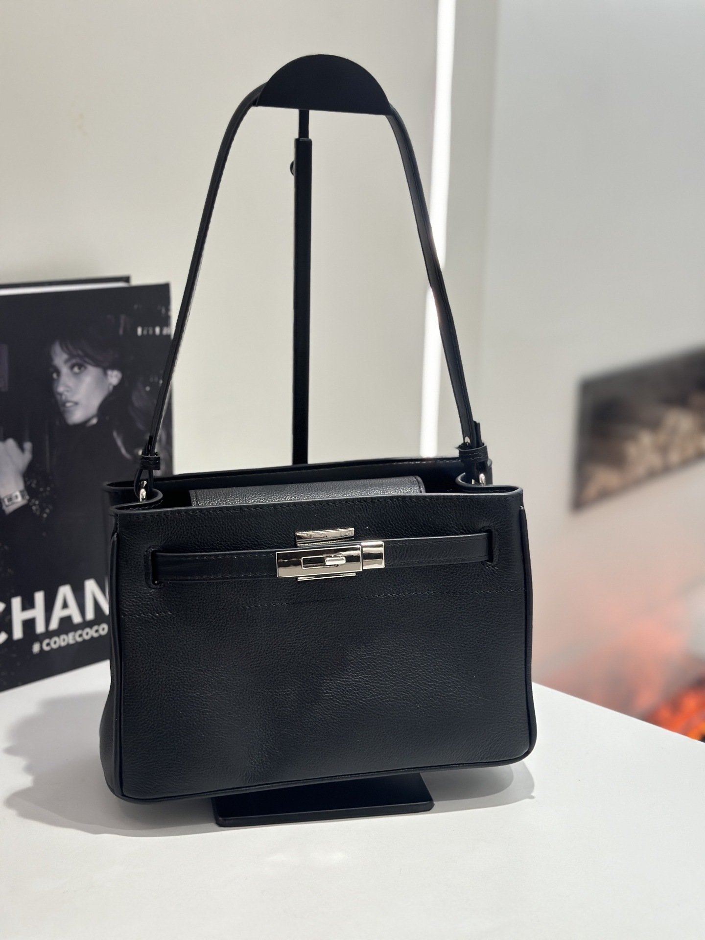 New Genuine Leather Women's Bag, High-end Kelly Style, Top-grain Cowhide, Single Shoulder, Birkin-style, Perfect For Work And Underarm Wear - Image 5